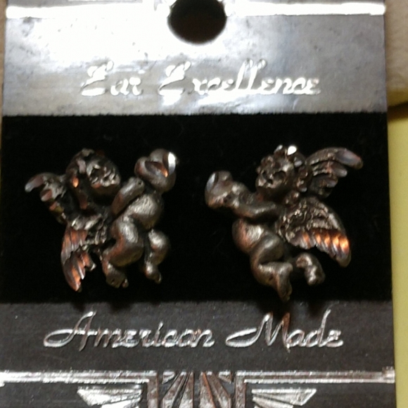 🆕Angel Post Stud Earrings Pewter 1/2" Made in USA - Picture 2 of 7